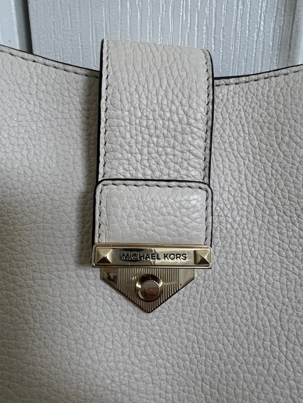 Michael Kors White Leather Satchel Tote Bag Large MK Logo Handbag - Picture 4 of 11